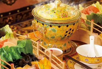 丽江千古情一日游【含土司宴/专车接送/报销打车费+当天可定】【[优质交通]为您提供上门接送服务（环丽江古城外围可派车，黑龙潭公园、火车站可报销打车费）。】