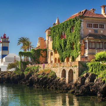 葡萄牙佩纳宫+雷加莱拉庄园+罗卡角+地狱之口中文包车一日游