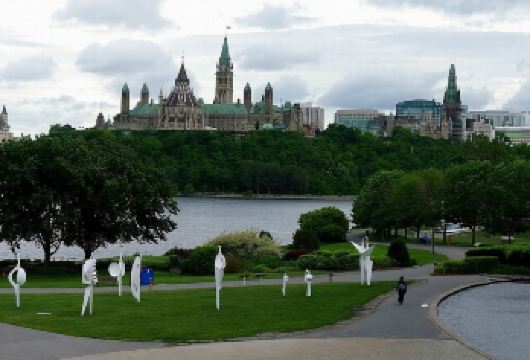 加拿大渥太华国家美术馆+里多运河公园+国会山+拜沃德市场【城市地标、历史文化、自然风光、现代都市】