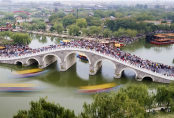 开封清明上河园+包公祠+小宋城1日游【郑州起止|纯玩送耳麦】【河南本地老牌旅行社 集散中心天天发团 提前一天可报】