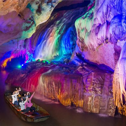 清远连州地下河+千年瑶寨+瑶王屋一日游【探秘5A景点+游船】