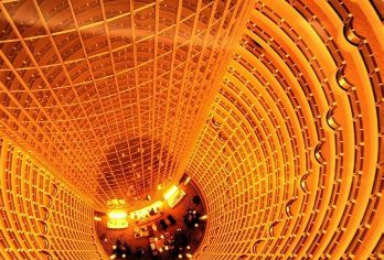 上海金茂大厦+城隍庙+外滩+南京路步行街纯玩一日游【[舒适纯玩]天天发班，真纯玩，无隐形消费】