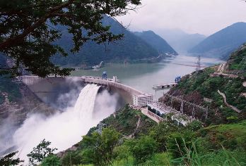 二滩+迤沙拉民族村+金沙江大峡谷一日游【独立小团 2人起订】【上门接送、随走随停 自然景观】