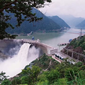 二滩+迤沙拉民族村+金沙江大峡谷一日游【独立小团 2人起订】