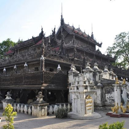 缅甸曼德勒省敏贡佛塔+马哈穆尼寺+曼德勒皇宫一日游