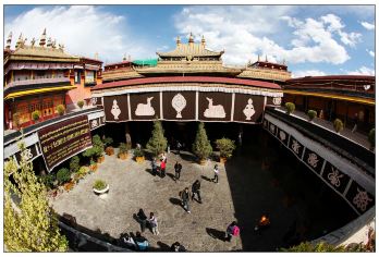 【大昭寺2小时深度讲解】6人小团·金牌导游大咖讲师·提前建群【在西藏，见证信仰的力量】