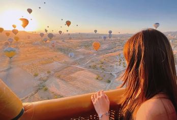 土耳其格雷梅卡帕多奇亚格雷梅热气球体验一日游含酒店接送【土耳其热气球市场价格极其不稳定,就像土耳其货币里拉汇率一样波动极大】