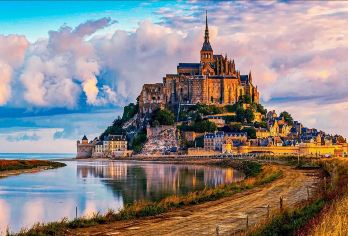 法国圣米歇尔山+修道院一日游｜巴黎近郊天空之境&周董MV同款【圣米歇尔山融合了自然、建筑与浪漫情怀，无论是历史爱好者、艺术追寻者还是浪漫旅行者，都值得您细细品味。】