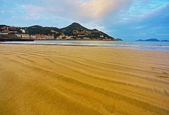 【1日包车游】临海出发温岭小若村+海滨绿道+金沙滩【车接车送，行程自由，体验马卡龙小镇】