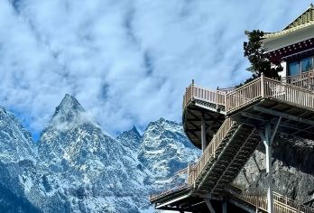 香格里拉+巴拉格宗【景区官方专线车+门票观光车+纯玩更放心】【[原始风情]巴拉格宗是一种无所言喻的大美，峡谷、河流、乱石、雪山、草原、湖泊，实乃堪称一绝。】