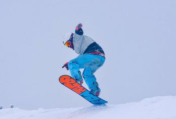 四川成都西岭雪山景区一日游【一价全含|含门票观光车.索道】【[放心游玩]真纯玩，亲身体验“春赏杜鹃夏避暑，秋观红叶冬滑雪”美景】