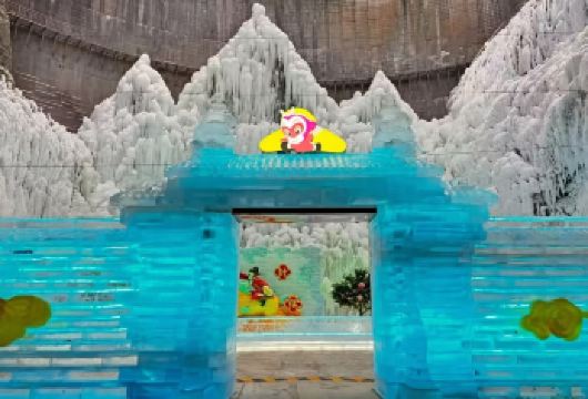 北京龙庆峡冰灯+冰川峡谷一日游（前门-龙庆峡）【[安心出游]正规一日游接待单位，服务标准化，行程透明化，真正纯玩线路，绝无购物店。】