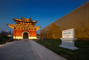 南京出发：博物院+总统府+六朝博物馆+大报恩寺一日【私家团】【私家小团丨小众经典丨无销无购丨独立包车丨行程可调丨随停随走丨时间自由丨上门接送】