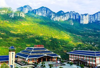 恩施大峡谷一日游【30人团·纯玩团无购物·含必消景交50元】【恩施经典景区网红打卡景点，市区酒店/火车站免费接送，天天发班。】