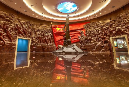 南昌八一起义纪念馆[精讲解1.5小时]代约票2人起订【[说江西中/高级导游精讲]懂风景，更懂人心，讲历史，更讲温度，把每一段旅程酿成值得珍藏的回忆】