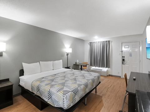 德克萨斯布赖恩 6 号汽车旅馆 - 大学区