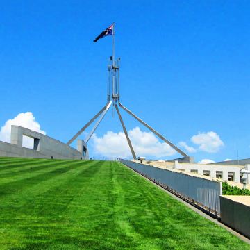 堪培拉首都展览馆+国会大厦+格里芬湖一日游【含午餐丨多团型】