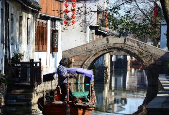 苏州拙政园+寒山寺+周庄一日游【纯玩线路 一价全包】【本线路自主运营，服务至上，严选优秀导游，正规旅游巴士，保证一人一座，放心选择，天天发班。】