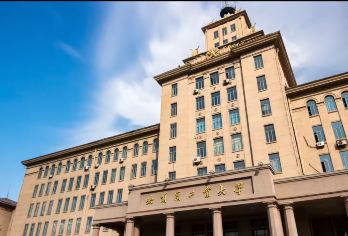 哈工大半日研学营【含门票预约｜航天馆+博物馆+校园游览】【研学导师讲解，探索宇宙奥秘，亲身感受航天科技的无穷魅力，为未来种下科学的种子！】