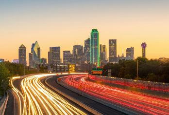 加拿大温哥华市区一日游/行程可调-悦享旅途【精选热门景点，高效游玩不走回头路，深度了解文化内涵，贴心服务保障，轻松享受旅程，性价比超高的旅行。】