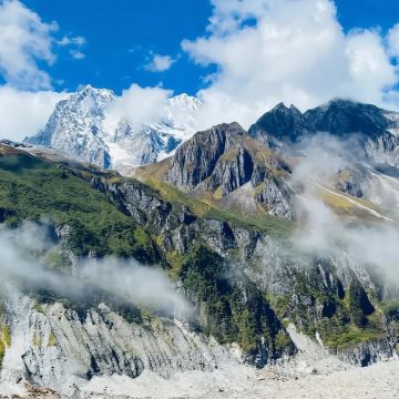 【包车5-7座】海螺沟冰川森林公园&成都三环上门接送~不含票