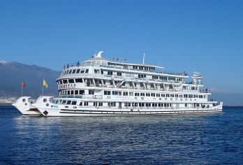 苍山感通索道+洱海游船+喜洲+双廊+风情岛一日游：可选8人团【[地标景点]苍山+感通索道+乘坐洱海大游船游览洱海(登南召风情岛 +含三道茶歌舞表演）+喜洲+双廊】