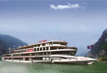 湖北宜昌交运两坝一峡游船一日活动【过船闸观三峡游大坝】【亲历葛洲坝船闸 “水涨船高” 奇观，乘豪华游船赏西陵峡原生态风光，触摸大国工程与自然美景的碰撞。】