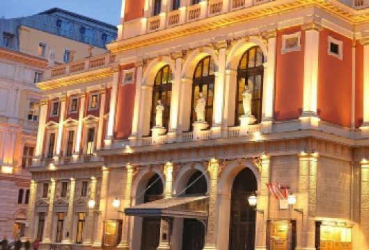 奥地利维也纳维也纳国家歌剧院+城市公园【中文专车包车出行】【中文专车出行，景点灵活调整，打卡经典，游玩自己定义，无需等待，专属贴心服务，尽享惬意旅程】