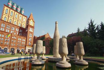 山东定制：青岛啤酒博物馆+小青岛/专车导游翻译%【环游世界[畅游90+国家地区，900+城市]】