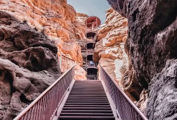 平山湖大峡谷半日游【可选3人小团或6人团/含接送/早中2班】【[不错的6人团]不拼入本地大巴团，人少团小，市区上门接送，张掖西附近接送，专车直达，告别集合等待】