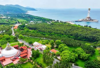三亚私人文化半日游，游览南山佛教文化公园【欣赏宏伟的南海观音佛像 沉浸在令人叹为观止的美景和温暖的阳光中吧！ 体验三亚的佛教文化】