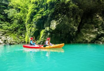 『8人/12人/独立团/跟团游』地心谷一日游纯玩恩施市区接送【『自由自在•独立用车』VIP专车（车型自选•团型可选）专业资深线路规划团队为您量身策划合理线路！】