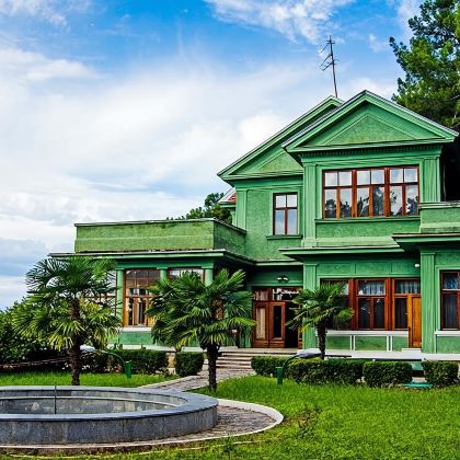 斯大林故居+奥林匹克公园+玫瑰庄园一日游