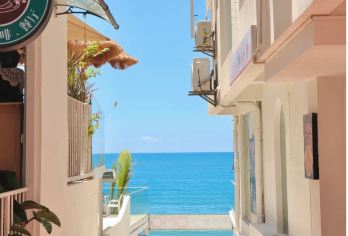 海南三亚后海村+太阳湾公路+鹿回头包车一日游【景点游玩与车程时间经过精确配比，确保体验深度与舒适度，也可根据需求定制行程。】