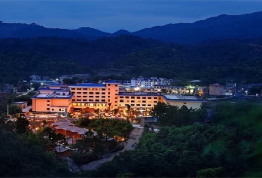 广东河源叶园温泉一日游【客家文化主题团建出游行程，超赞方案】【[团队出游]您是否需要策划一场完美的公司旅行，快点击客服咨询吧】