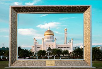 文莱红树林及水乡之旅+市区半日游【[酒店接送·中文司机·8小时包车服务·赠红树林包船游和品尝文莱特色糕点]】