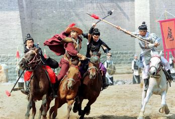 开封万岁山武侠城日游【仙侠奇境+王婆说媒+上门接+武侠演出】【[品牌实力]禅源文旅始于1999年，专注河南地接旅游线路；可选独立小团，管家式服务，给您更好的体验；】