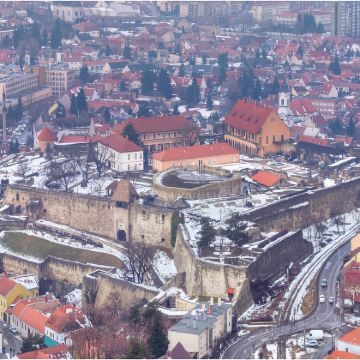 布达佩斯出发：埃格尔小镇一日游