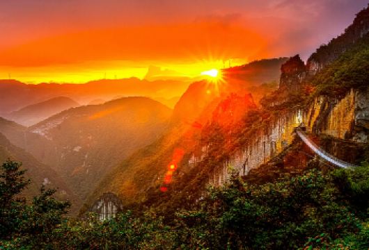 【9点班+睡醒出发】 816核工程（赠讲解）+武陵山大裂谷【[深度体验]赠送816景区官方讲解、含816电瓶车、武陵山大裂谷摆渡车+电瓶车+上行索道】