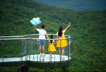 三亚亚龙湾森林公园+沙滩一日游【包含门票游览车+接送】【[全区域接送]三亚市区、三亚湾、大东海均可往返接送。】