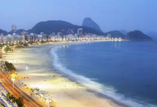 巴西热内卢：奇久卡国家公园+基督像+科帕卡巴纳+主教座堂【奇久卡都市森林瞰城，基督像山巅拥山海，科帕卡巴纳享椰风海岸，天梯教堂遇光影圣境，尽揽南美自然与人文美】