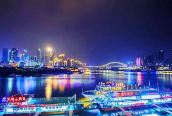 重庆洪崖洞+长江索道+李子坝+夜游船一日游【8人纯玩小团】【[深度游玩]2-8人精致小团，拒绝拥挤，游玩时间更充足；精选山城热门景点，打卡山城不迷茫，轻松出游！】