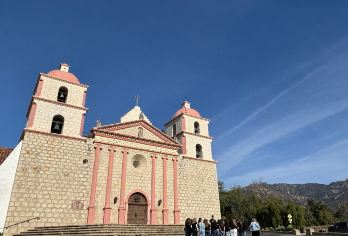 美国+洛杉矶+圣芭芭拉+丹麦村一日游/行程可调-可定制多日【包车一日游，解锁旅行新方式！独立车辆配备经验丰富的老司机，为您量身打造专属行程。】