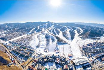 富龙滑雪场一日游 含双人滑雪装备+1V1教练·纯玩无购物【离城市最近的大型滑雪场】