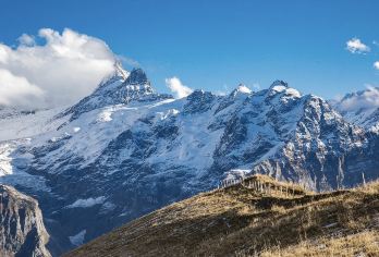瑞士因特拉肯+劳特布龙嫩+少女峰可定制【中文专车-舒适纯净】【中文专车出行，景点灵活调整，打卡经典，游玩自己定义，无需等待，专属贴心服务，尽享惬意旅程】