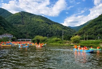 【包车游】秦岭峡谷漂流一日游丨西安三环内接送丨独立车当天往返【秦岭峡谷漂流分为峡谷急流漂、探险自驾漂、激情自驾漂。】