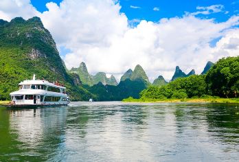 漓江四星游船+银子岩阳朔一日游【银子岩/千古情/刘三姐演出】【沿途欣赏20元背景取景地，九马画山，下龙风光，黄布倒影】