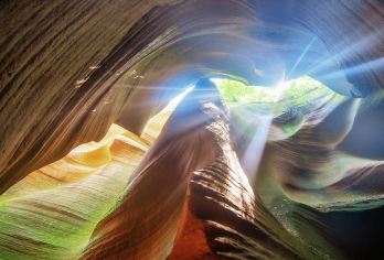 延安甘泉大峡谷一日游【西安往返/天天发团】【甘泉大峡谷景区直通车，散客天天发班，赠送陕北特色午餐，分餐制，赠送甘泉大峡谷精美摄影集，赠官方讲解！】