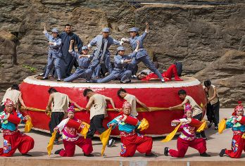 陕西黄河壶口瀑布一日游【三环内接早/特色午餐/纯玩】【[行程纯玩]精选线路纯玩无购物，无自费， 感受陕北风土人情；】