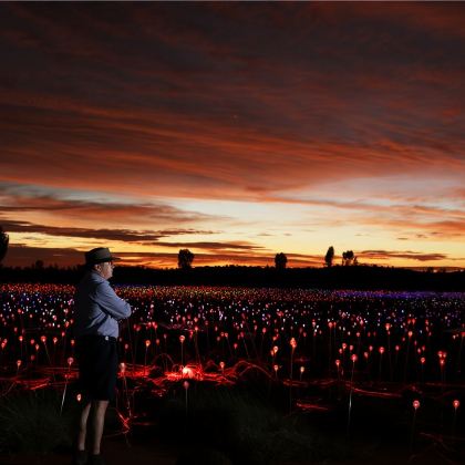 澳大利亚乌鲁鲁原野星光展半日游/可选星光晚宴/日落星光含接送